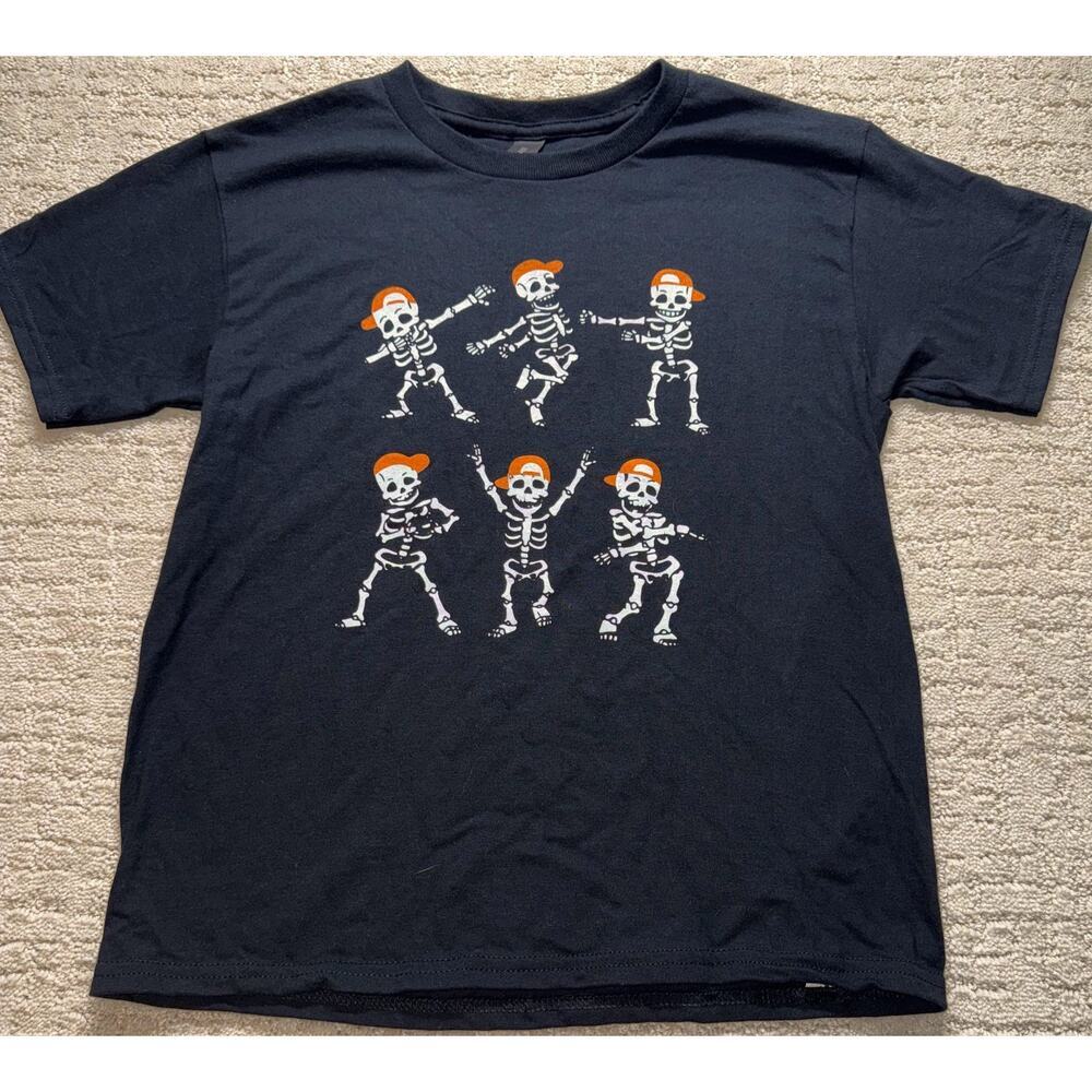 Gildan Youth Medium Black Dancing Skeletons Graphic T-Shirt Heavy Cotton Used